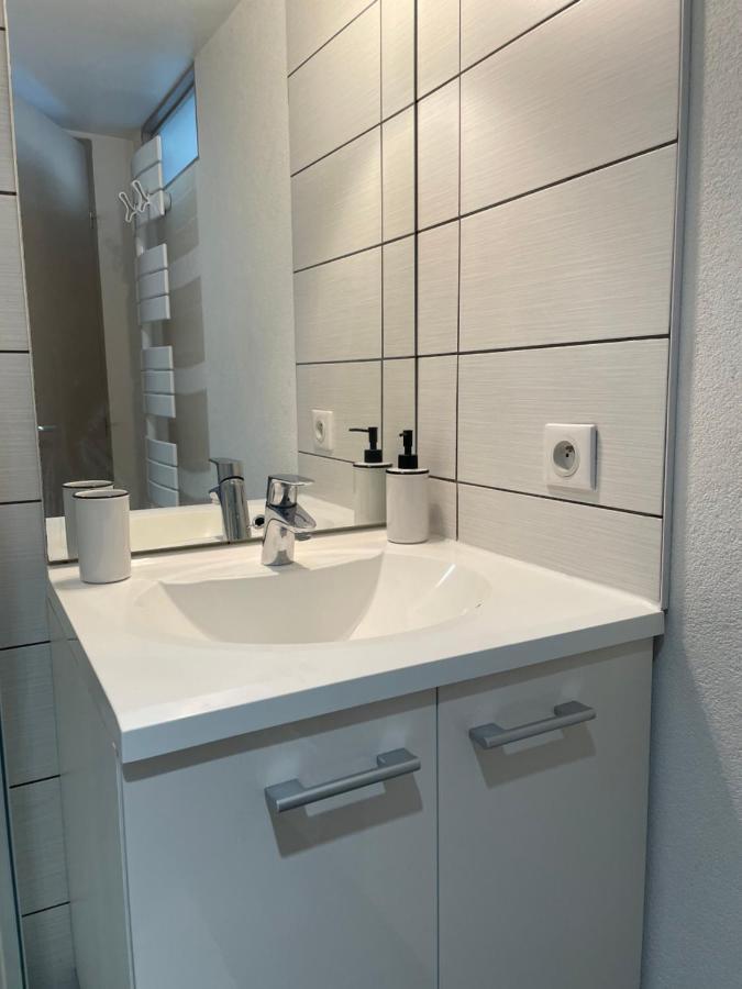 Studio Sous Les Toits Annecy Centre-Ville Buitenkant foto